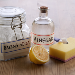 Washing dog bed with vinegar and baking soda